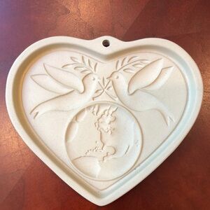 RARE Vintage Pampered Chef Peace On Earth 2002 Stoneware Cookie Mold orig box